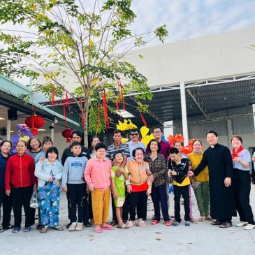 Đi Thăm Và Chúc Tết Trẻ Khiếm Thị và Trẻ Khiếm Thị Đa Tật Tại Các Tỉnh Miền Tây